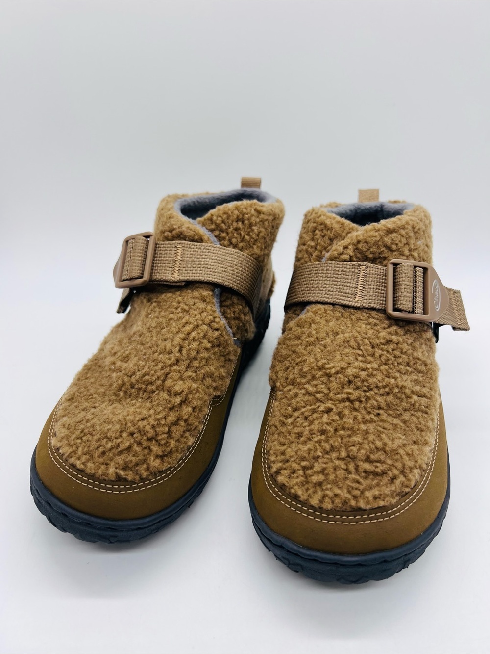 Chaco Kids Shearling-Look Tan Ramble Fluff Slippers Big Kid Size 6